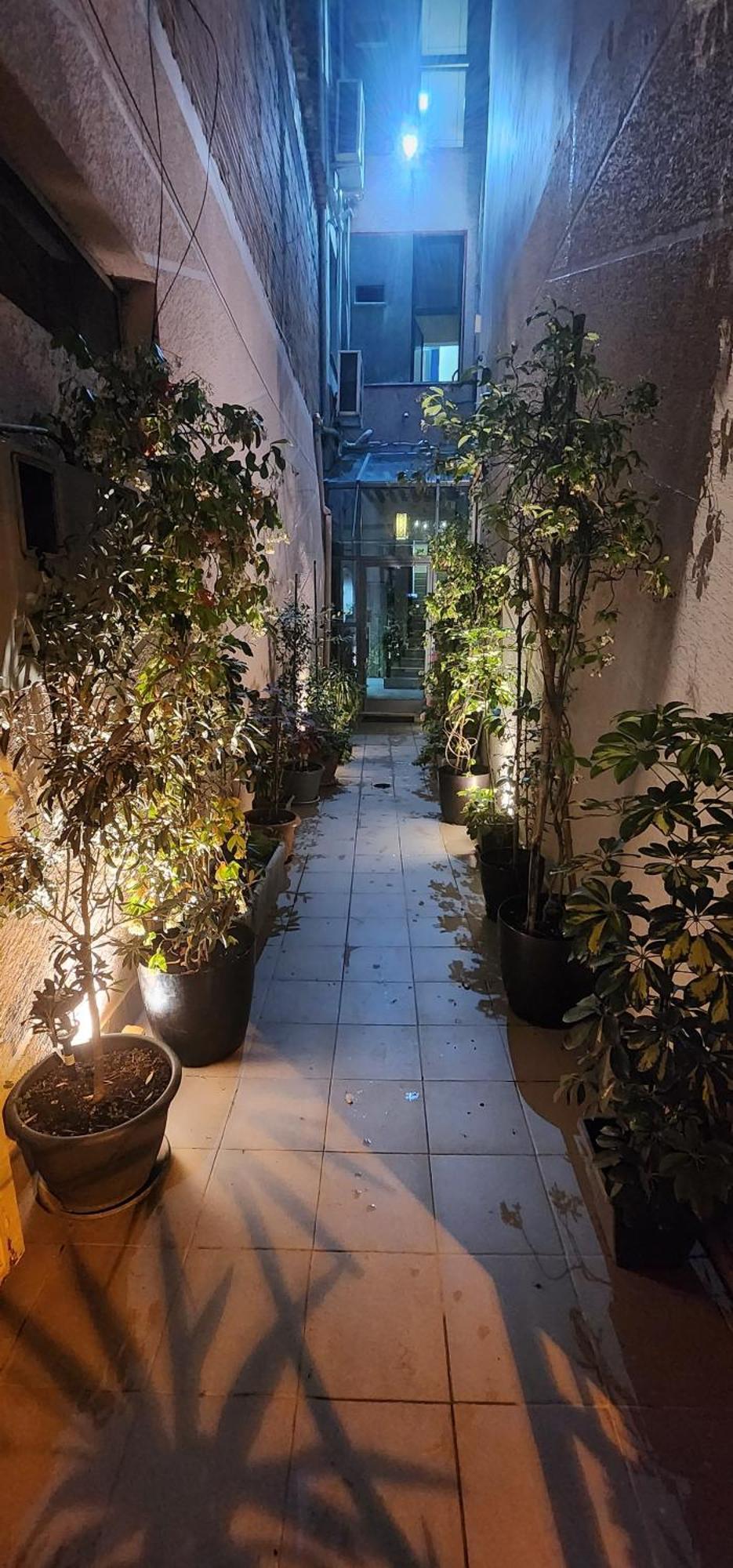 Hotel La Villa Тирана Екстер'єр фото