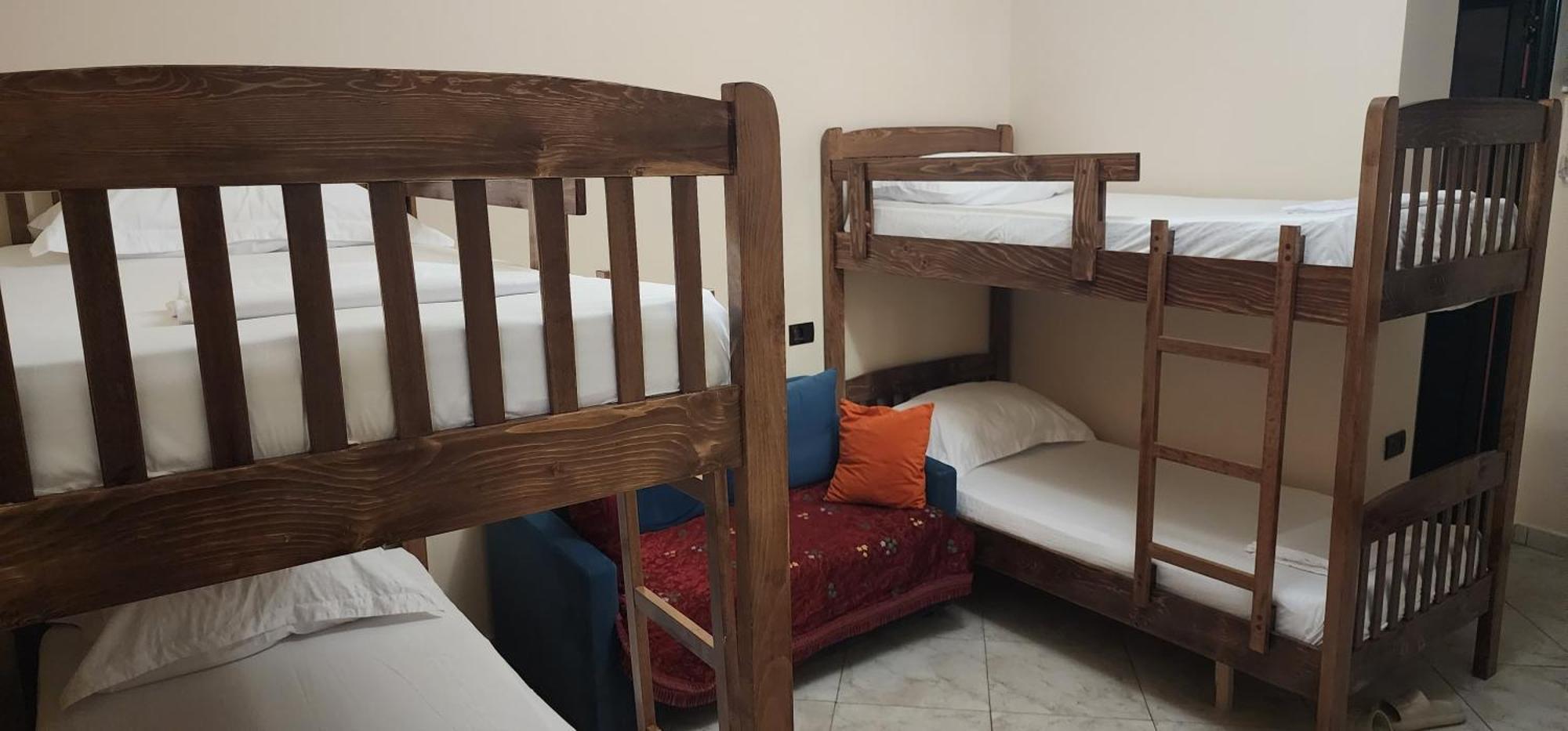 Hotel La Villa Тирана Екстер'єр фото